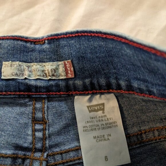 Levi s 512. shorts Size 6 - Picture 3 of 3